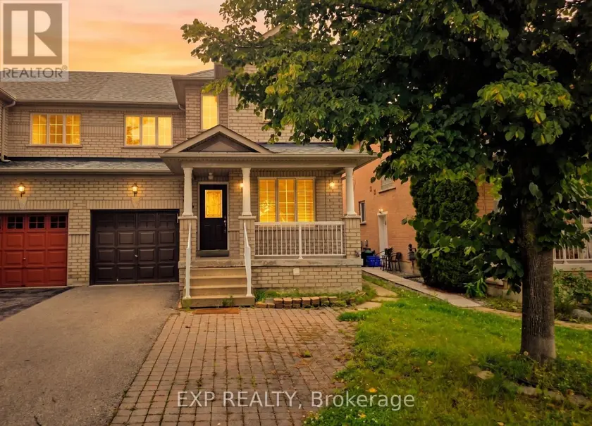 Semi-Detached/Link at UPPER - 384 FLAGSTONE WAY, Newmarket