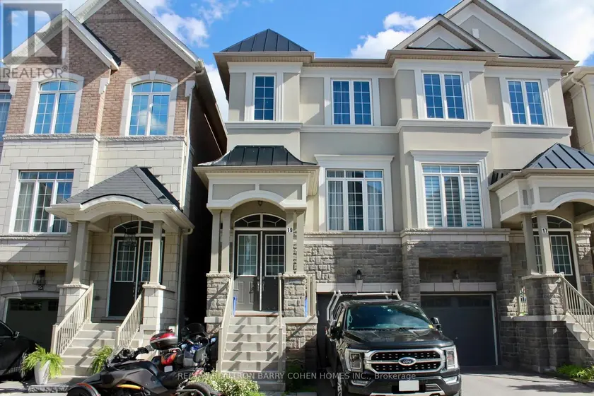 Semi-Detached/Link at 19 LATCHFORD LANE, Richmond Hill