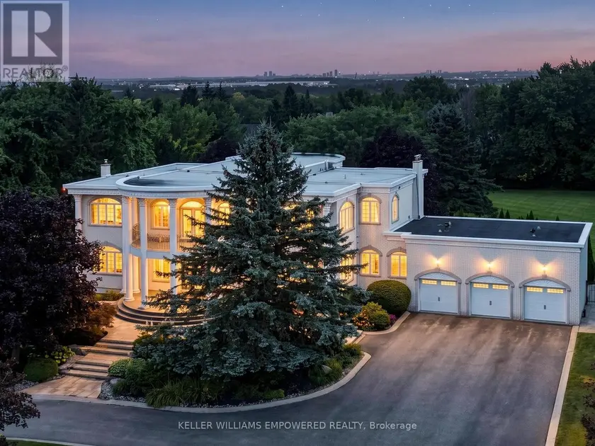 Detached at 7 DEER RUN COURT, Richmond Hill