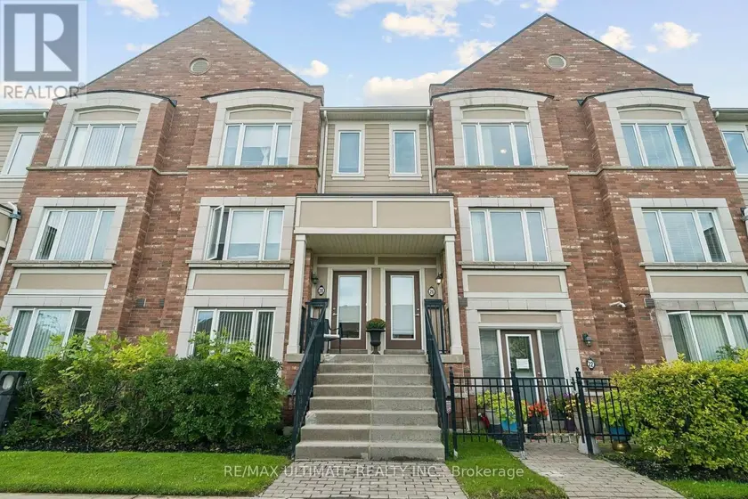 Townhouse at 26 WALTER DOVE COURT, Aurora