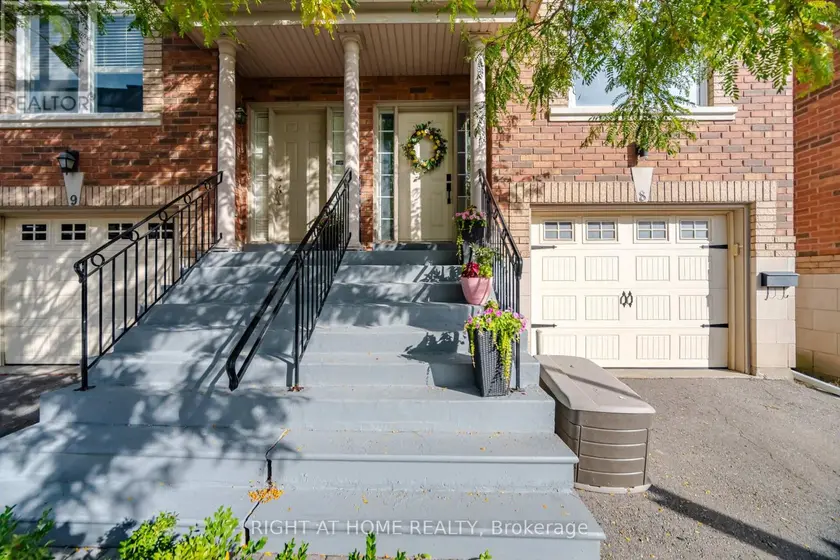 Apartment at 8 - 8032 KIPLING AVENUE, Vaughan
