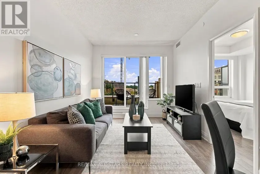 Apartment at 312 - 28 UPTOWN DRIVE, Markham
