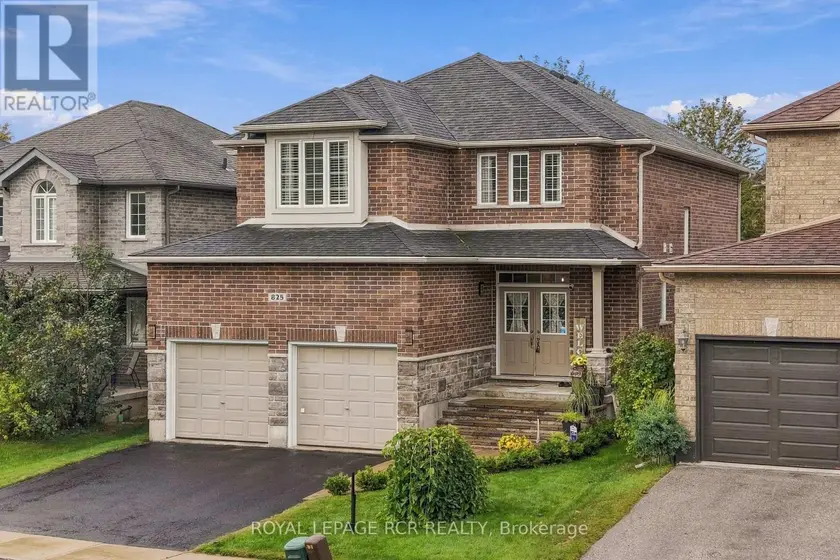Detached at 825 BOOTH AVENUE, Innisfil