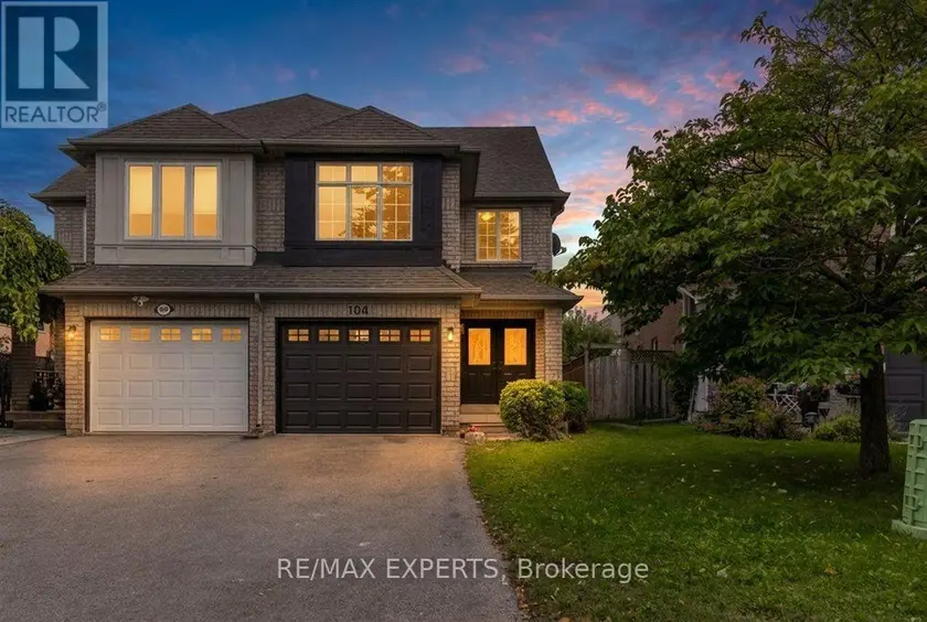 Semi-Detached/Link at 104 ECHO RIDGE CRESCENT, Vaughan