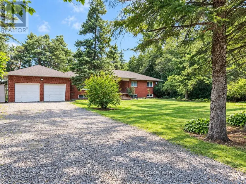 Detached at 3350 18TH SIDE ROAD, King