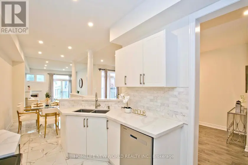 Townhouse at 16 VENTURE AVENUE, Richmond Hill