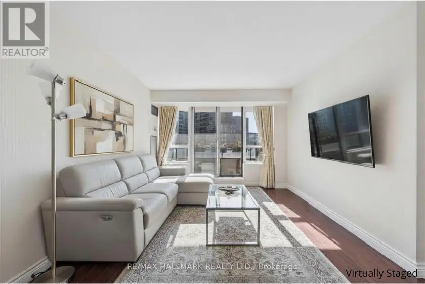 Apartment at 512 - 81 TOWNSGATE DRIVE, Vaughan