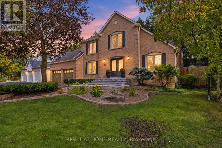 Detached at 11 HARROWSMITH PLACE, Richmond Hill