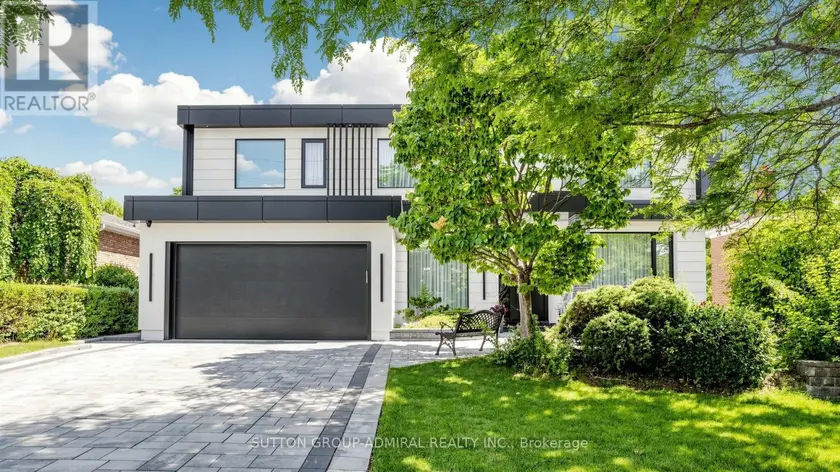 Detached at 33 THORNY BRAE DRIVE, Markham