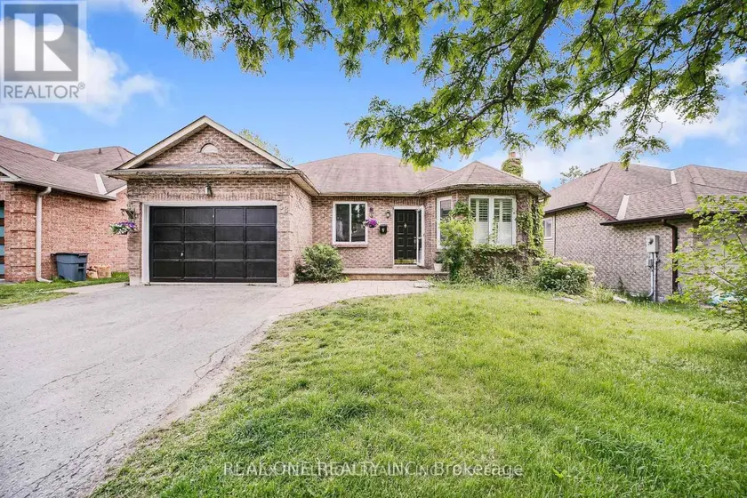 Detached at B - 58 CLOSS SQUARE, Aurora