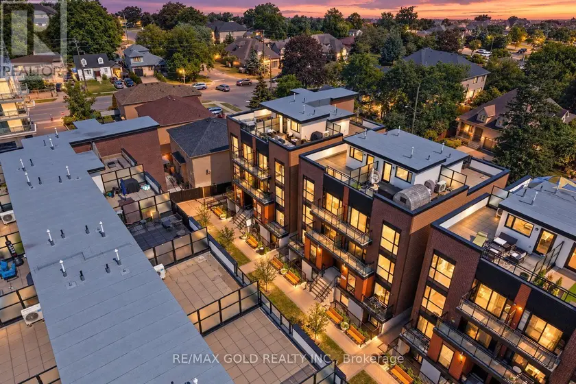 Townhouse at 602 - 18 COLES AVENUE, Vaughan