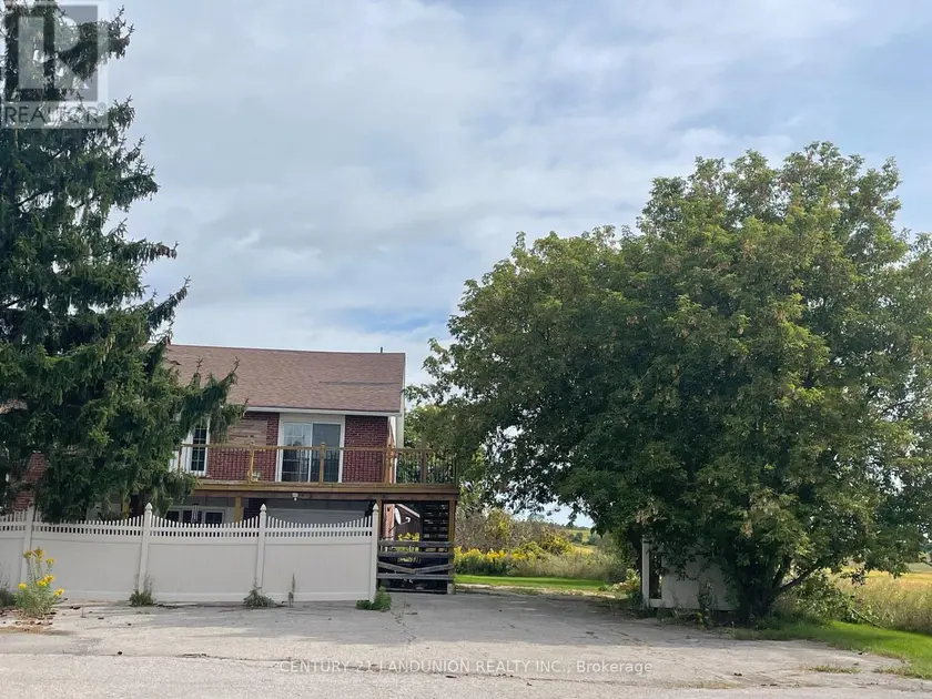 Semi-Detached/Link at RESIDENCE PRIMARY UNIT/B - 20215 WOODBINE AVENUE, East Gwillimbury
