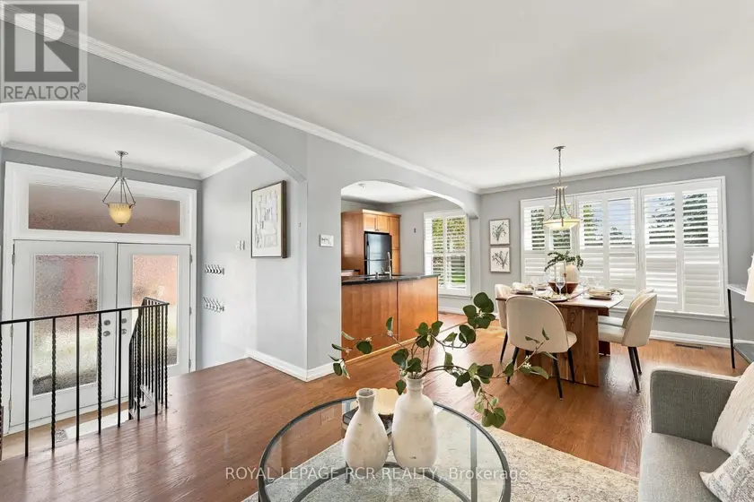 Semi-Detached/Link at 70 TECUMSEH DRIVE, Aurora