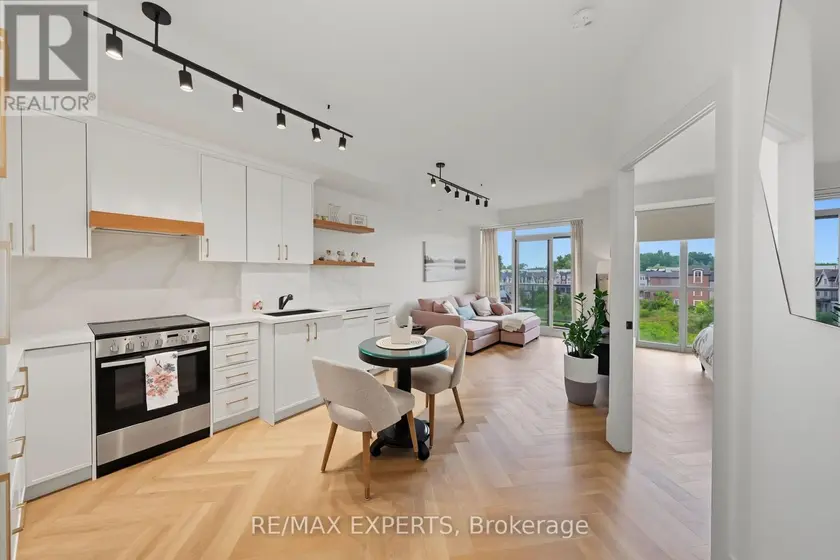 Apartment at 414 - 4700 HIGHWAY 7, Vaughan