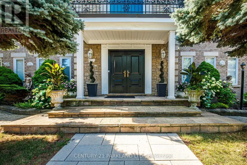 Detached at 1 RADLEY STREET, Vaughan