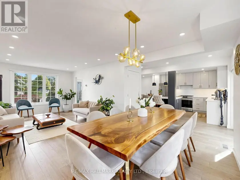 Detached at 400 HANDLEY CRESCENT, Newmarket