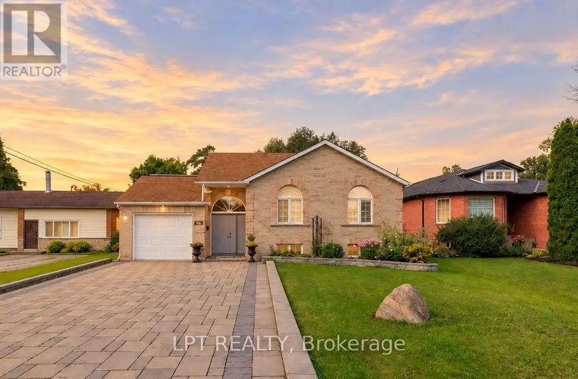 Detached at 66 CANAL STREET, Georgina