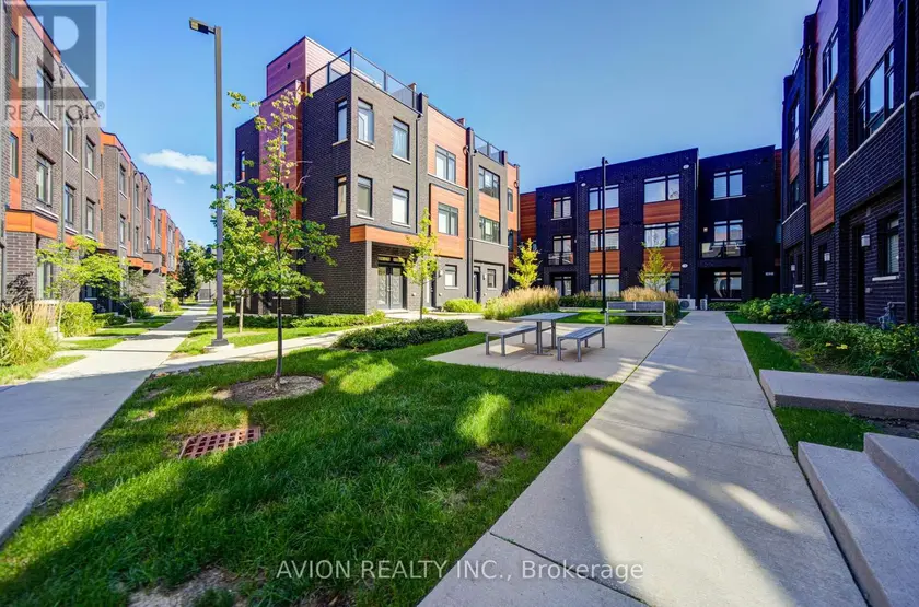 Townhouse at 83 - 370 RED MAPLE ROAD, Richmond Hill