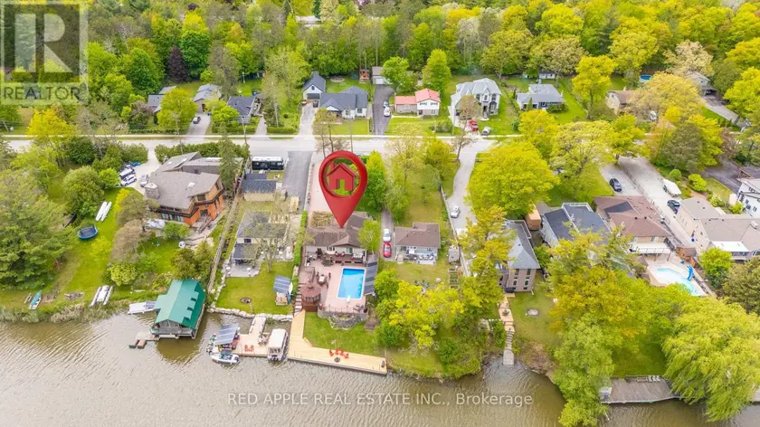 Detached at 233 SAND ROAD, East Gwillimbury