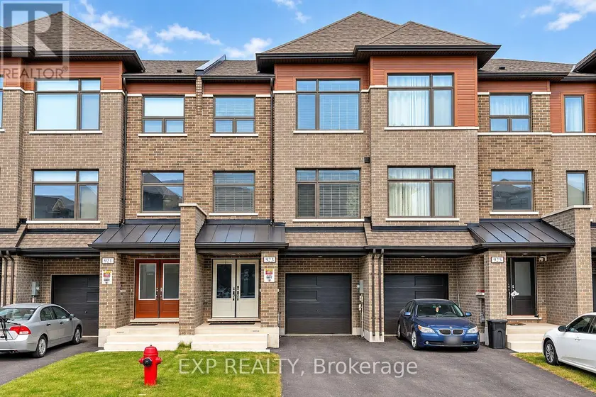 Townhouse at LOWER - 923 ISAAC PHILLIPS WAY, Aurora