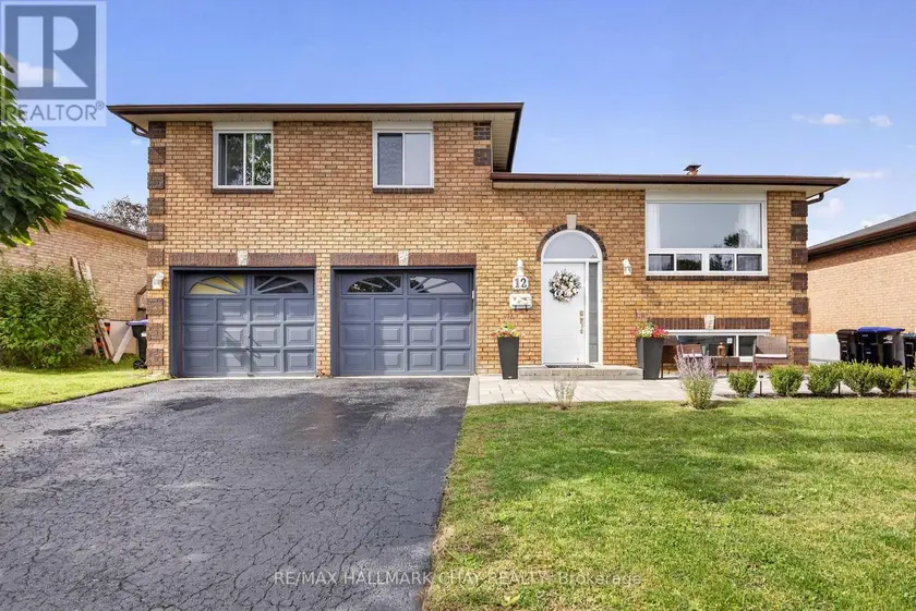 Detached at 12 MANSONIC WAY, Essa