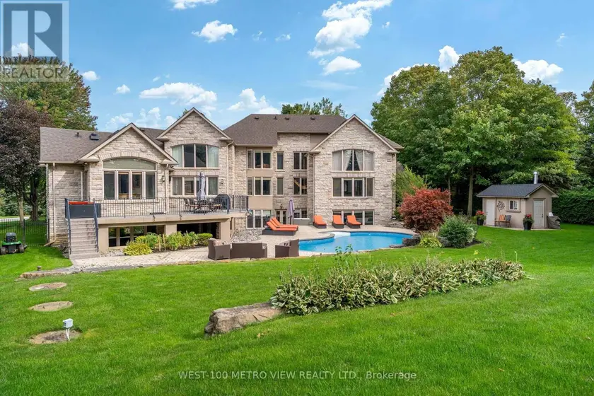 Detached at 36 ABBRUZZE COURT, Vaughan