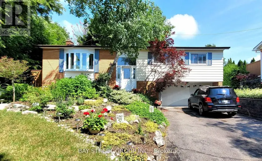 Detached at LOWER - 37 SIR BODWIN PLACE, Markham