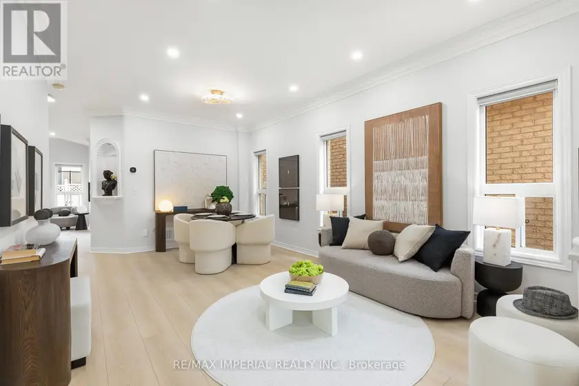 Detached at 44 HAWKVIEW BOULEVARD, Vaughan