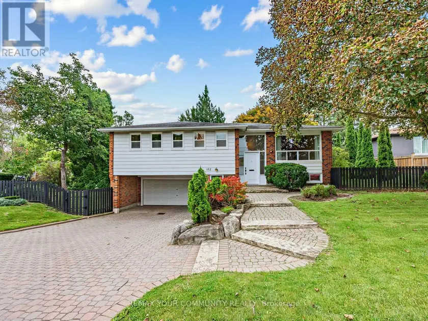 Detached at 182 BAY THORN DRIVE, Markham