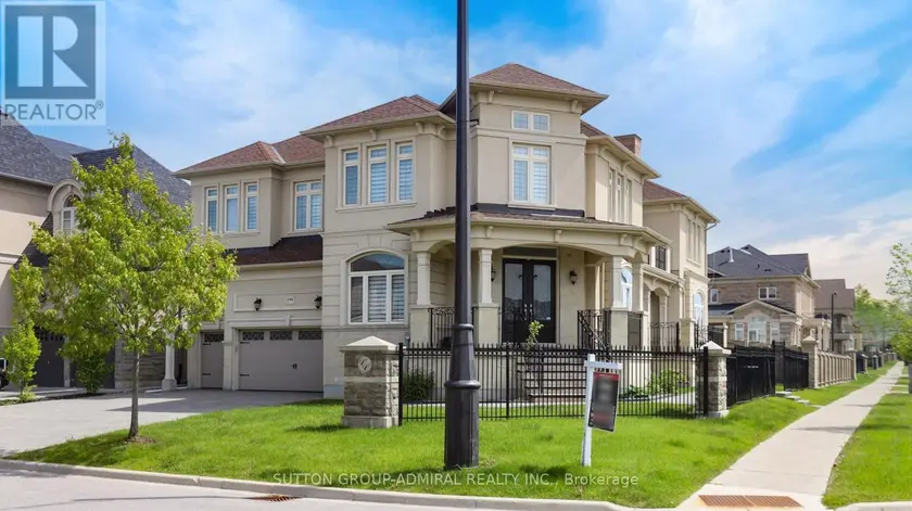 Detached at 100 VIRTUE CRESCENT, Vaughan
