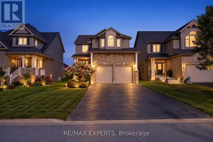 Detached at 18 ARNOLD CRESCENT, Essa