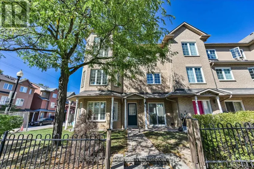 Townhouse at 6 - 5 ST MORITZ WAY, Markham