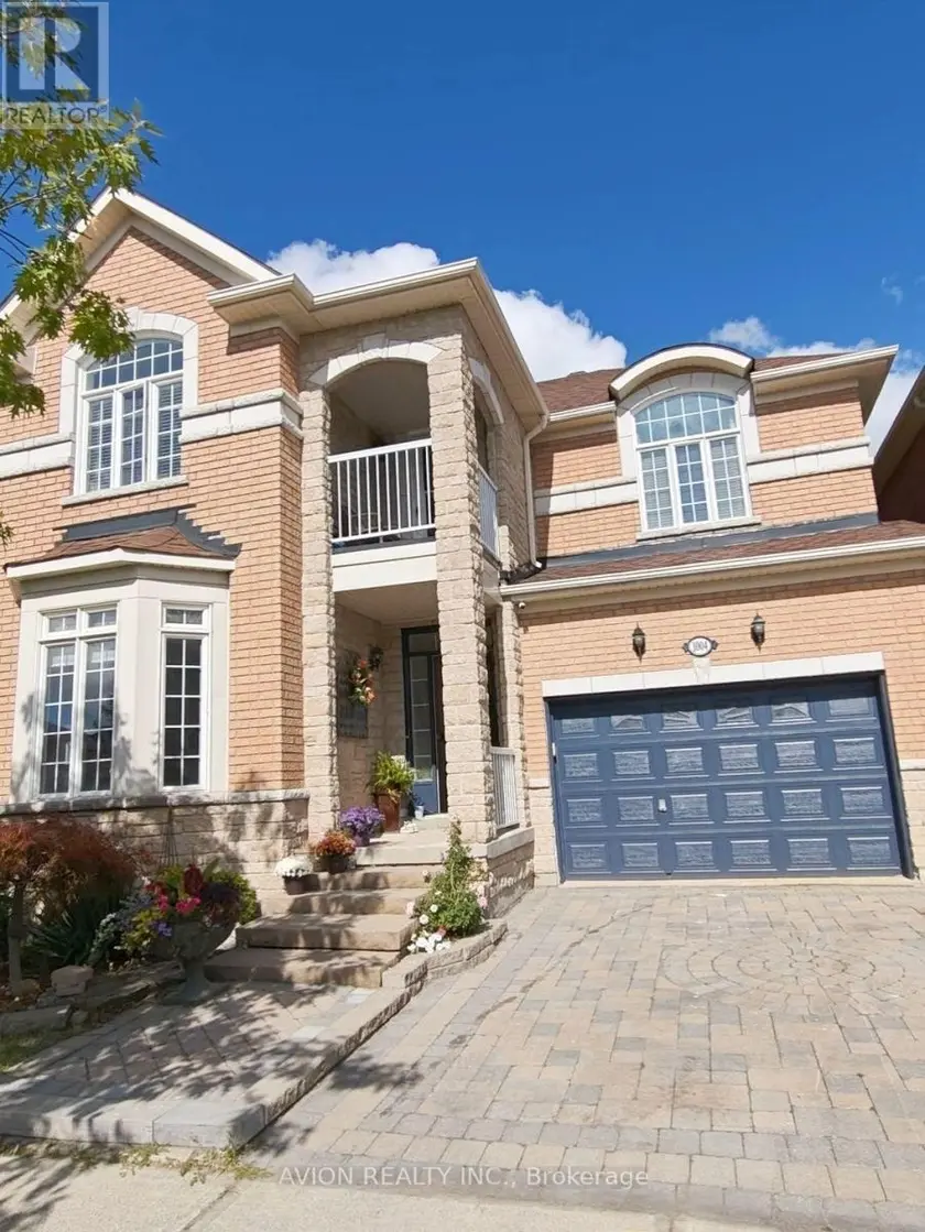 Detached at 1004 CASTLEMORE AVENUE, Markham