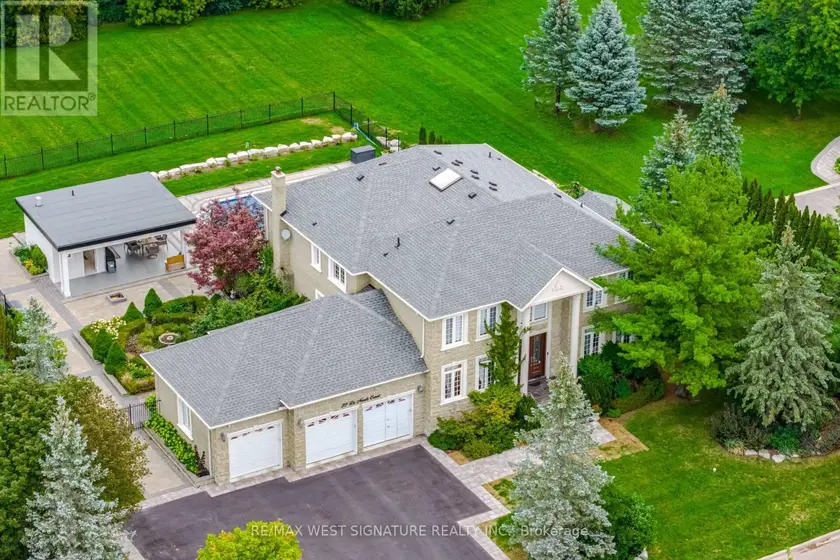 Detached at 22 DI NARDO COURT, King