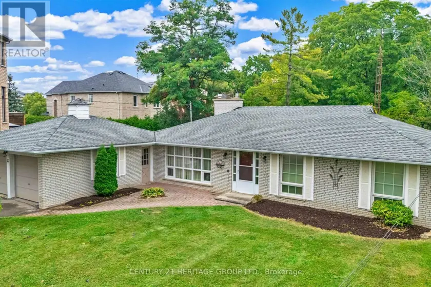 Detached at 22 POPLAR DRIVE, Richmond Hill