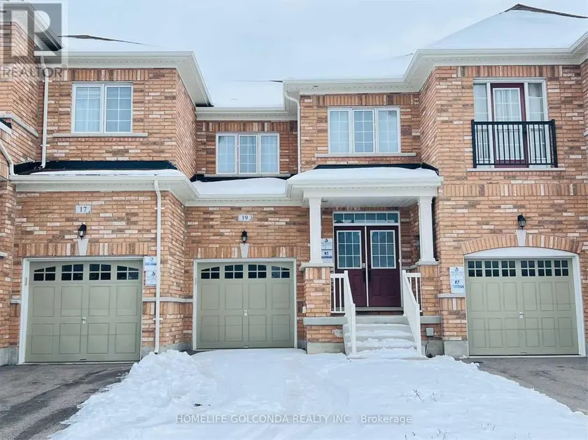 Townhouse at 19 HOMER CRESCENT, Aurora