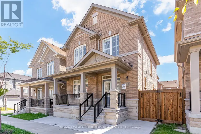 Detached at 13 WATERLEAF ROAD, Markham
