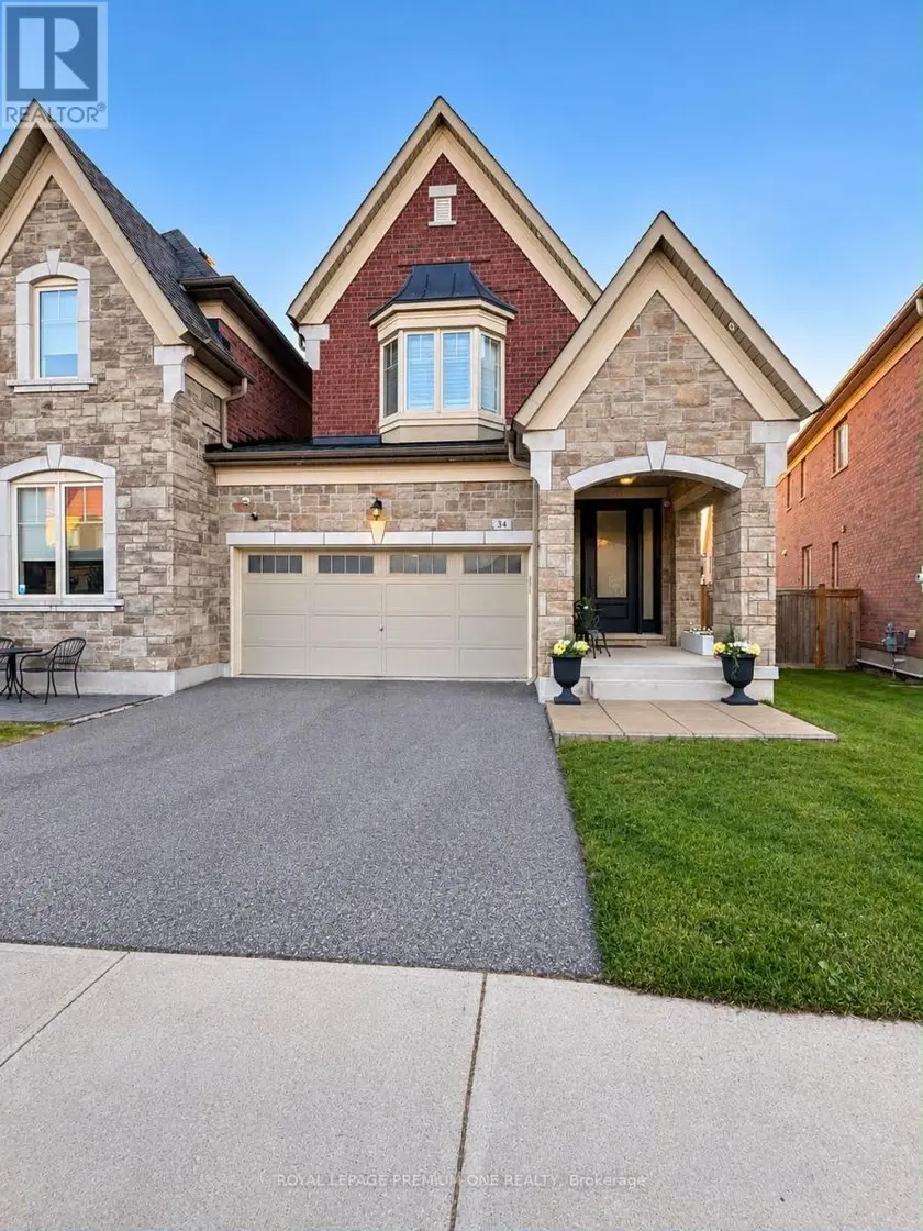 Semi-Detached/Link at 34 BLUEBERRY RUN TRAIL, King
