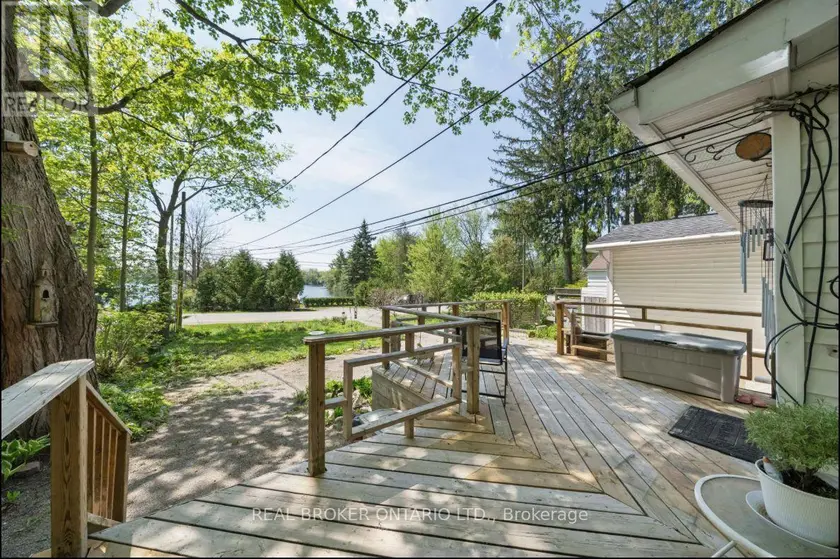 Detached at 42 CONNOR DRIVE, Whitchurch-Stouffville