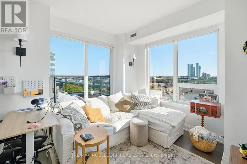 Apartment at 805 - 3600 HIGHWAY 7 ROAD, Vaughan