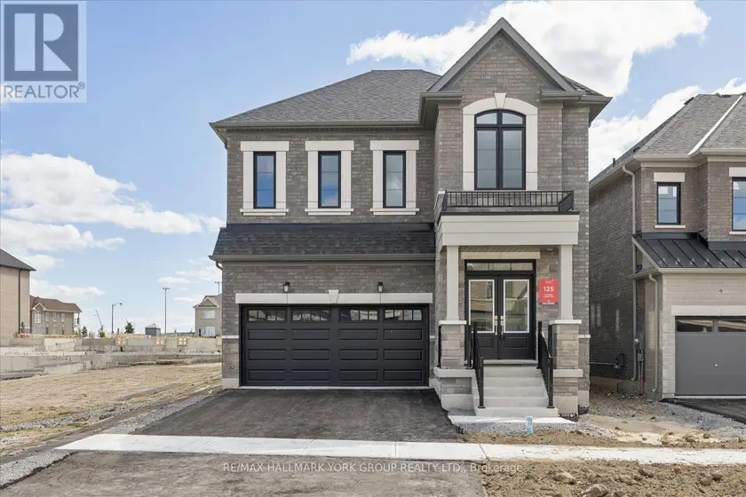 Detached at 278 WALTER ENGLISH DRIVE, East Gwillimbury