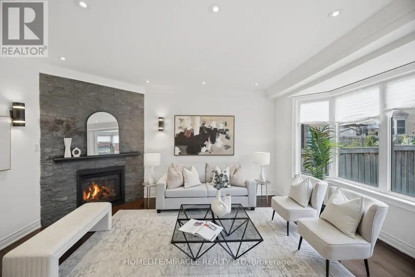 Detached at 28 KINCARDINE STREET, Vaughan