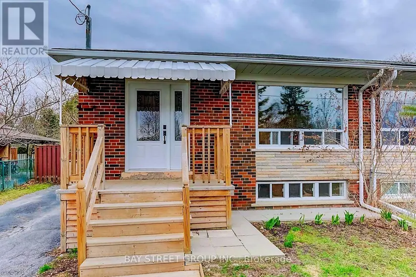 Semi-Detached/Link at 382 BLUE GRASS BOULEVARD, Richmond Hill