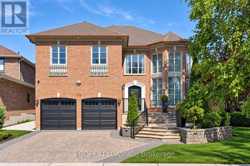 Detached at 72 DEVONSLEIGH BOULEVARD, Richmond Hill