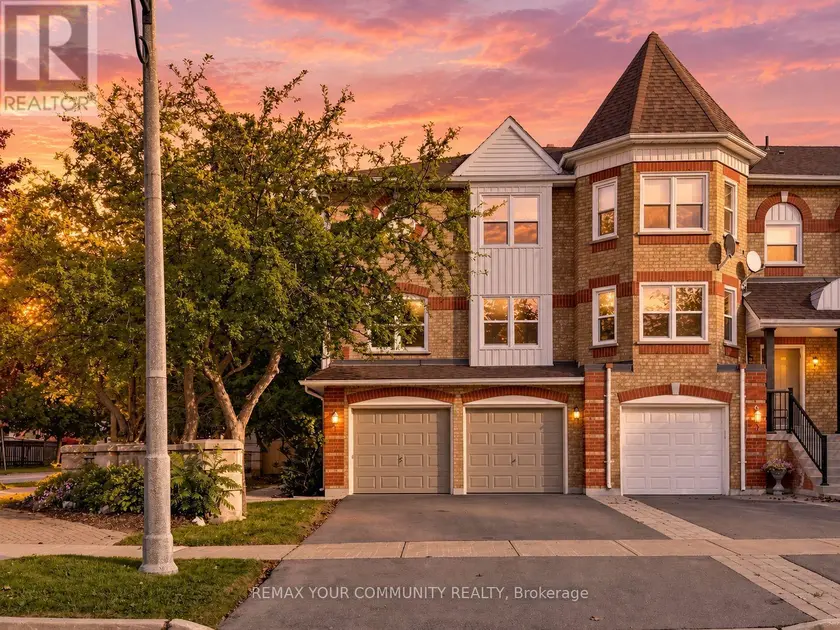 Townhouse at 1 EDENBRIDGE DRIVE, Vaughan