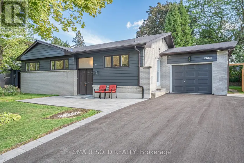 Detached at 158 PARK AVENUE, Newmarket