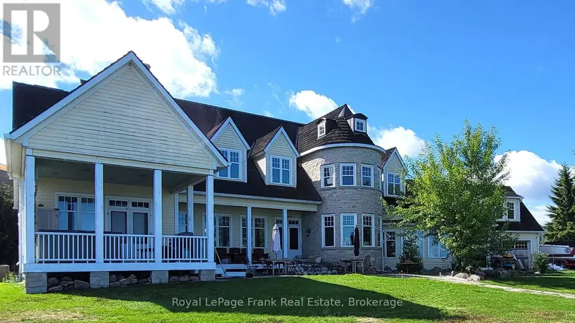 Detached at 136 LAKE DRIVE E, Georgina