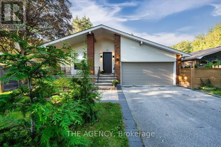 Detached at 259 RUMBLE AVENUE, Richmond Hill