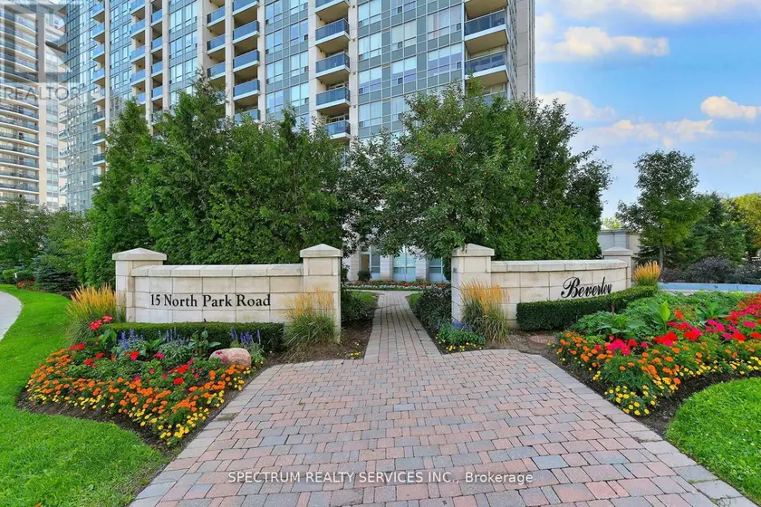 Apartment at 904 - 15 NORTH PARK ROAD, Vaughan
