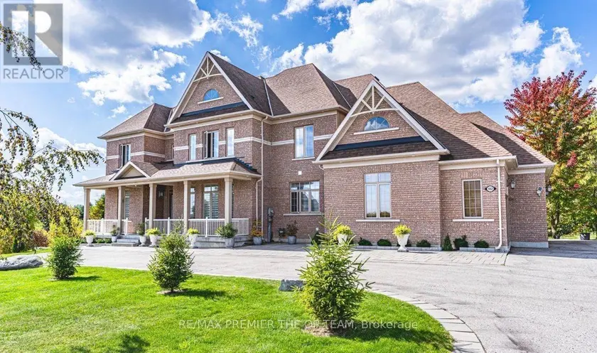 Detached at 102 PINE HILL ROAD, Bradford West Gwillimbury